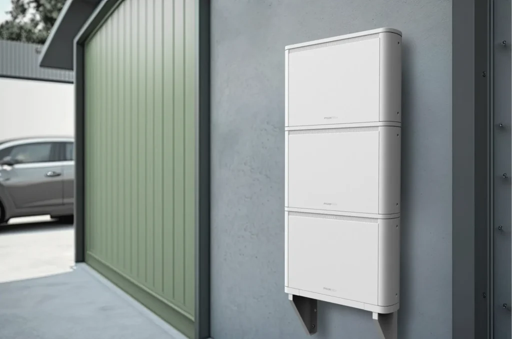 Beneficios de paneles solares con baterías - Beneficios de un sistema de paneles solares hibridos - Ventajas de paneles solares con baterías - Paneles solares hibridos precio - Paneles solares hibridos cotización