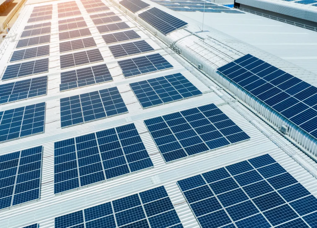 Paneles solares sin inversión para fábricas e industrias en México