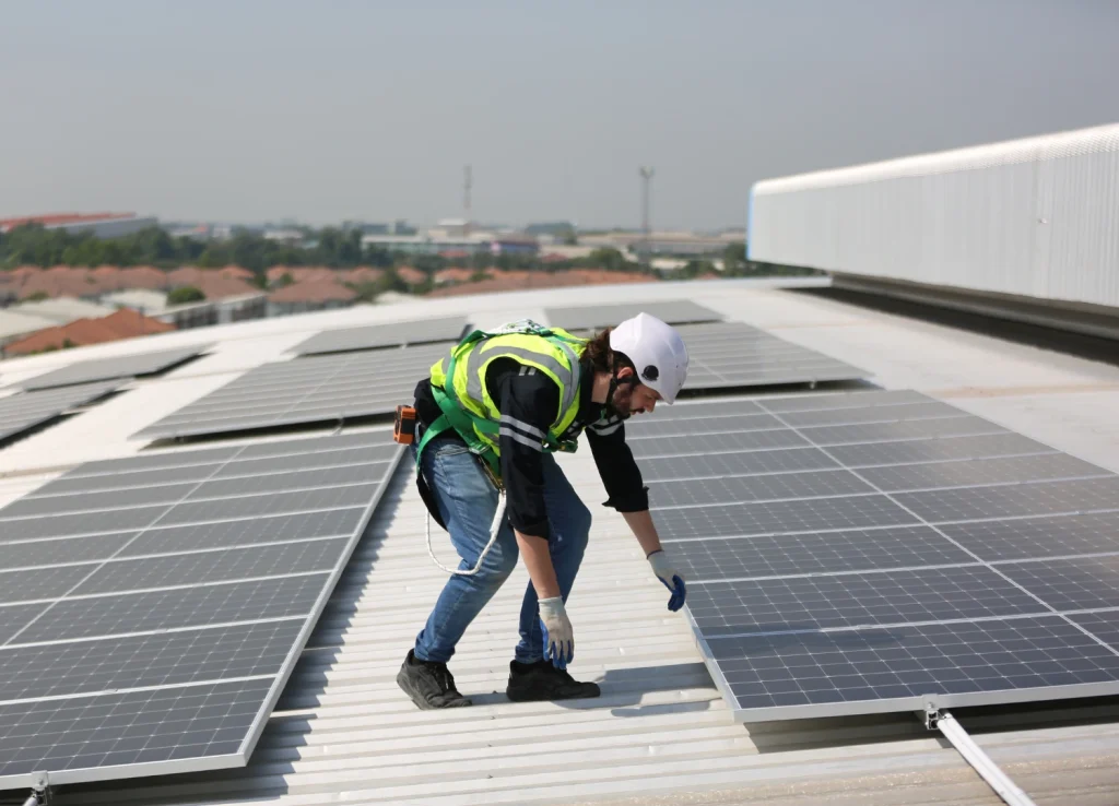 Alternativas reales a la compra de paneles solares para fábricas en México sin inversión incial