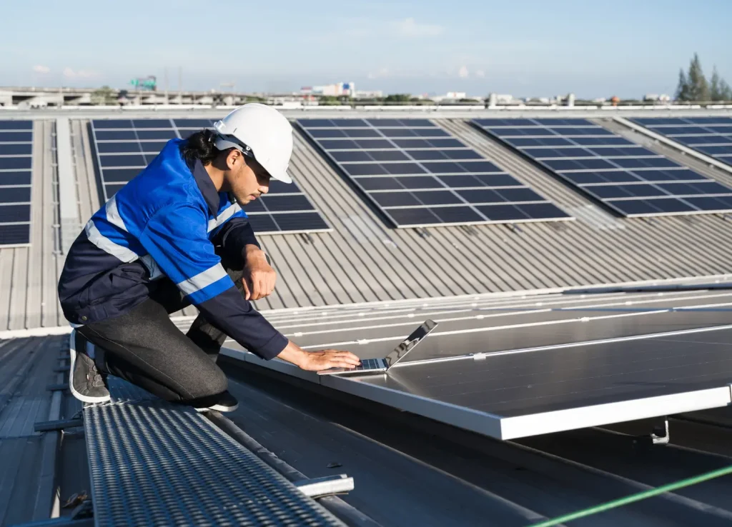 Aumento consumo energía solar industrial después instalación