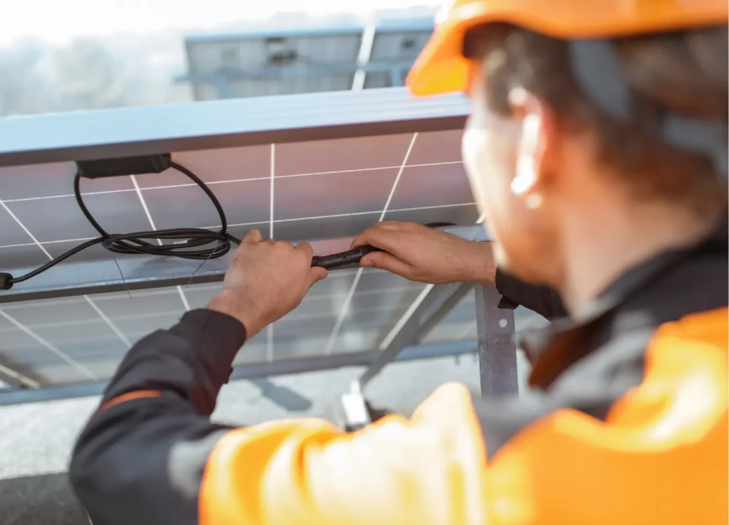 Cómo funciona la generación de energía solar en sitio para industrias en México