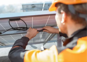 Cómo funciona la generación de energía solar en sitio para industrias en México